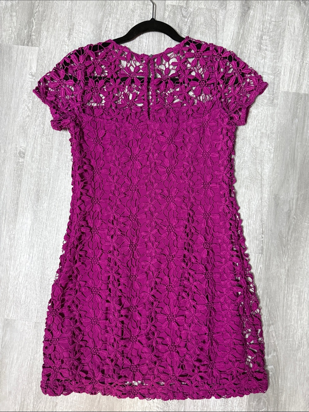 Hollister Magenta crochet Lace Short Sleeve knee length Dress - Picture 3 of 7